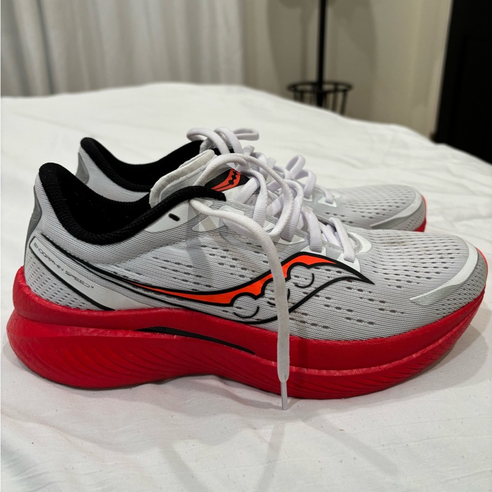 Saucony Endorphin Speed 3 Size 8